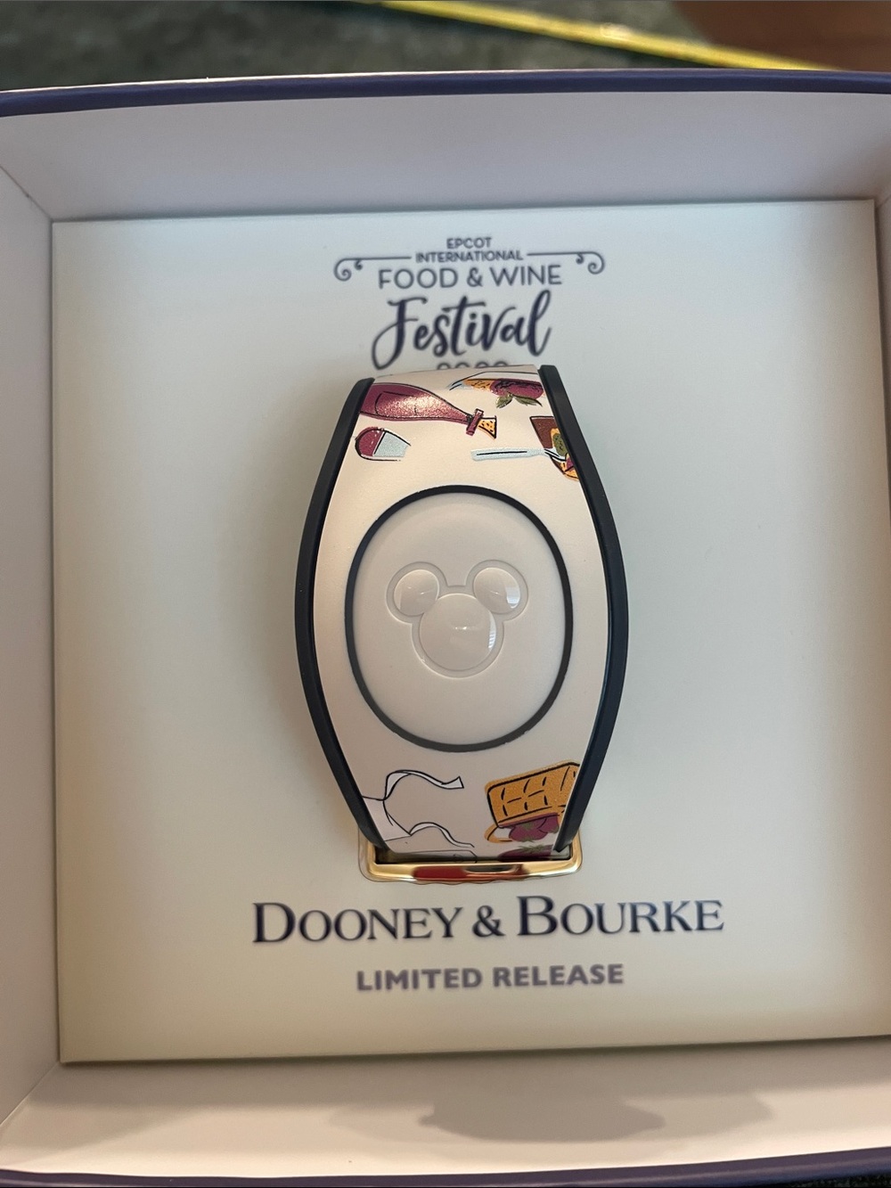 Dooney & Bourke 2020 Epcot Food & Wine Magic band.